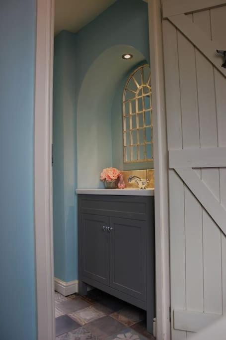 Boutique Fisherman'S Cottage In Old Town Scarborough Eksteriør bilde